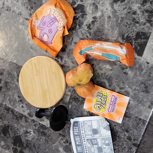 Miniverse Make It Halloween Pumpkins - Picture 3 of 4